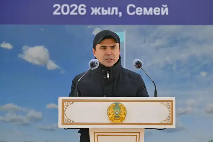 «Абайға құрмет»: в Семее началось строительство Площади государственных символов (7)