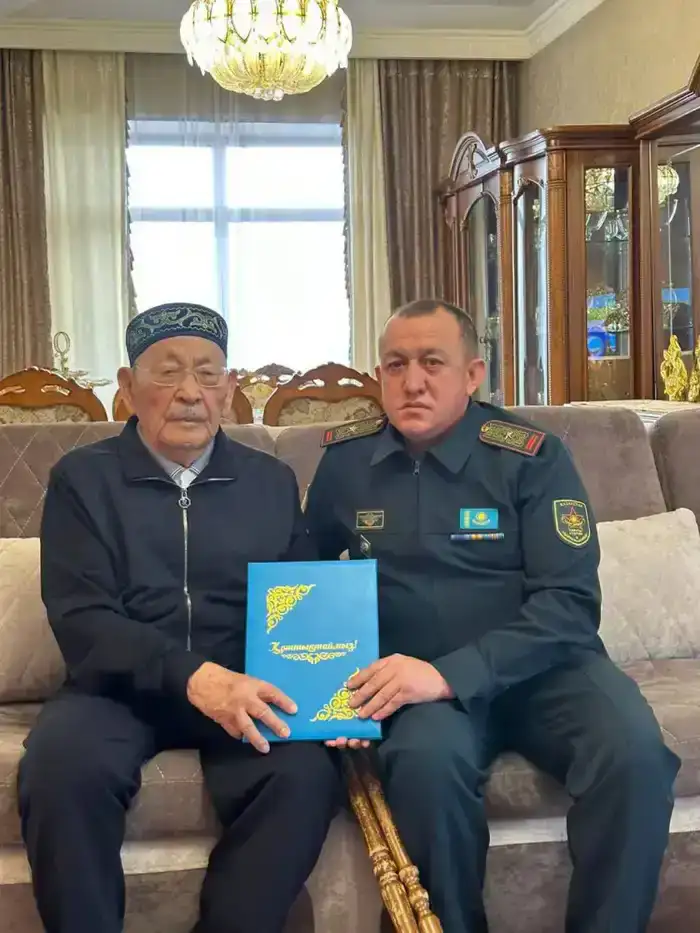 Солтанбай Жарыкбасов: Живой символ мужества отмечает 101-летие среди своих защитников