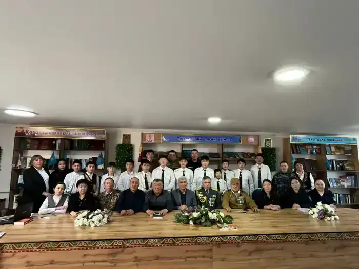 В Усть-Каменогорске состоялась встреча молодежи с ветеранами (4)