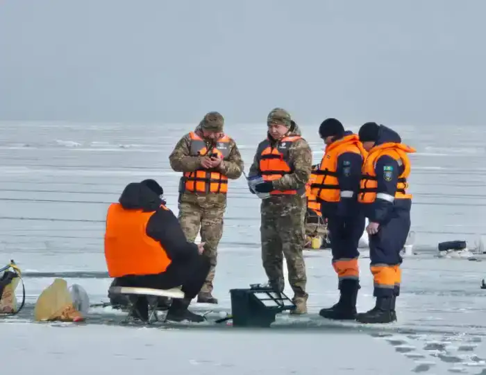 Патрулирование водоёмов в Астане акция по безопасности на льду