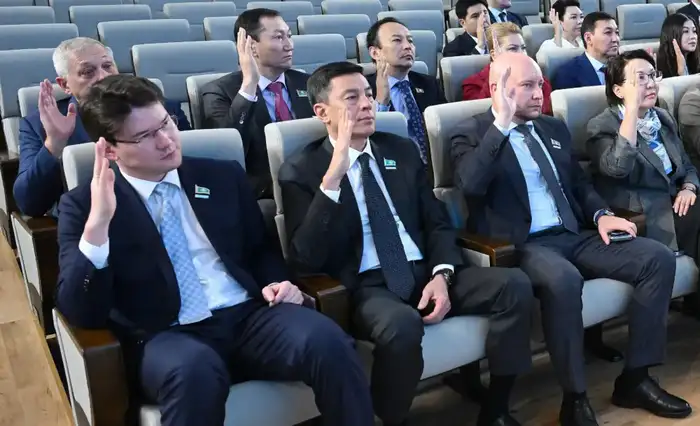 Алматы закладывает фундамент для защиты детских прав: депутаты маслихата создают новое управление