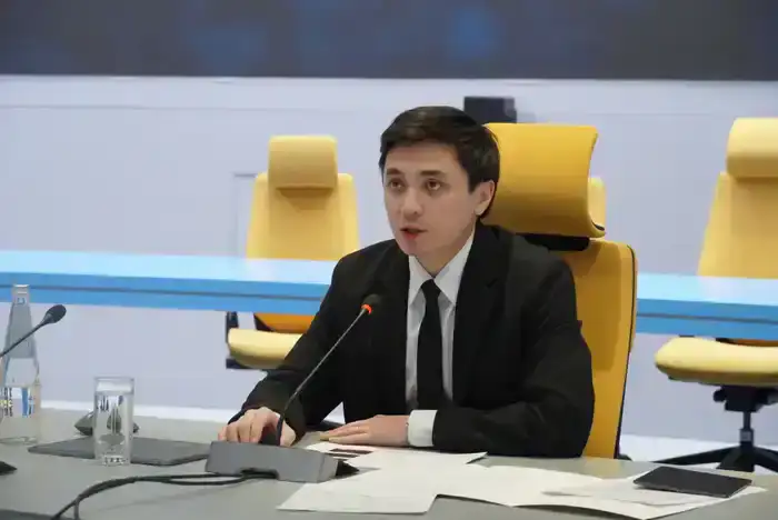 В Казахстане стартовало обучение госслужащих по цифровым инструментам и ИИ