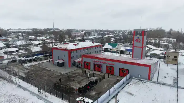 Глава МЧС открыл модернизированную пожарную часть в городе Хромтау (9)
