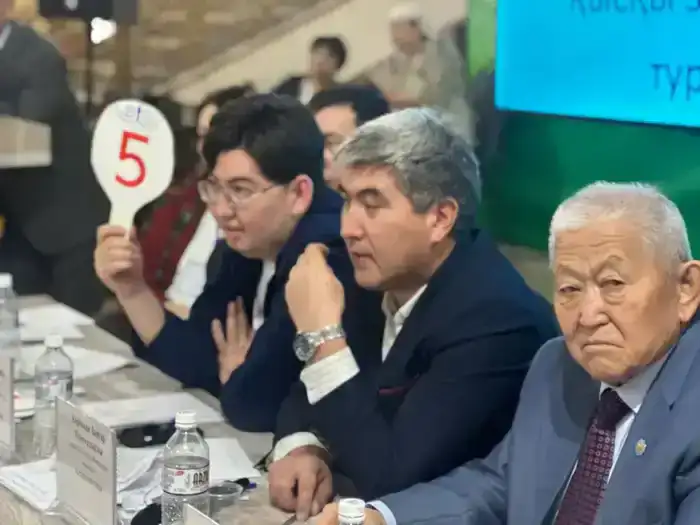 Зимний турнир: пенсионеры в битве умов!