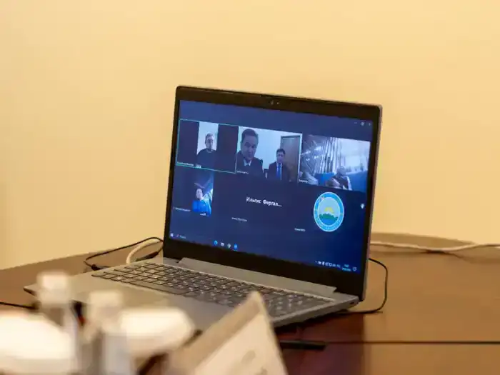 Аким ВКО провёл личный приём граждан (5)