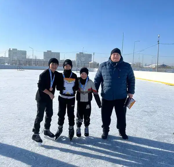 В Шахтинске состоялось личное первенство по скоростному бегу на коньках (2)