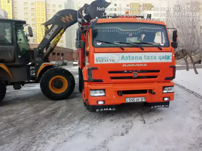 Более 1 500 единиц спецтехники задействованы в снегоуборочных работах в Астане (5)