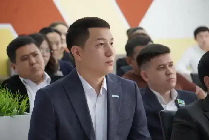 В Алматинской области состоялся диалог с молодёжью о новой Конституции (6)