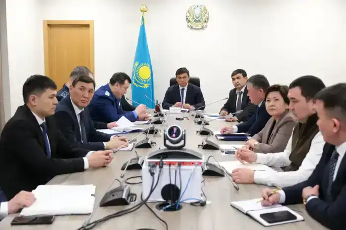 В ТУРКЕСТАНСКОЙ ОБЛАСТИ ОБСУДИЛИ ПУТИ УКРЕПЛЕНИЯ МЕЖЭТНИЧЕСКИХ ОТНОШЕНИЙ (3)