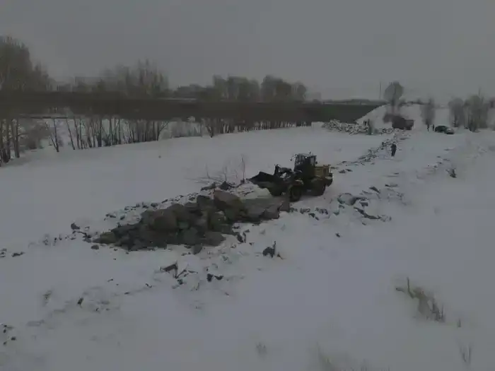 В Усть-Каменогорске ведется подготовка к паводковому периоду (2)