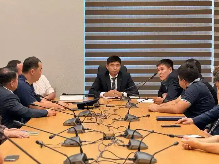 Түркістан облысында Конгресс Холлда терроризмнің түнек тұмандарының алдын алу үшін жарық сәулесі шашылды