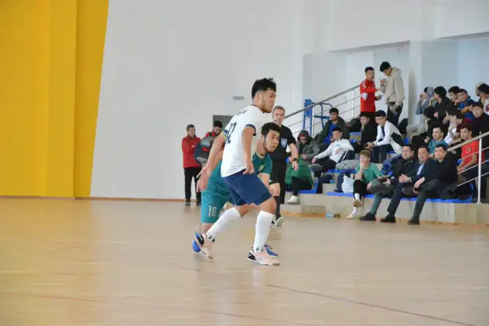 В новом спортивном комплексе Актобе прошел чемпионат Казахстана по сурдо-футзалу (4)