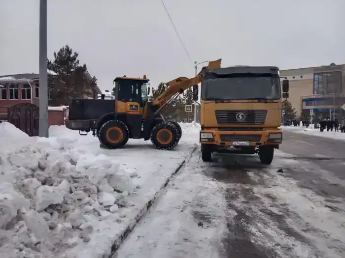 С начала зимнего периода из столицы вывезли более 5,2 млн кубометров снега (4)