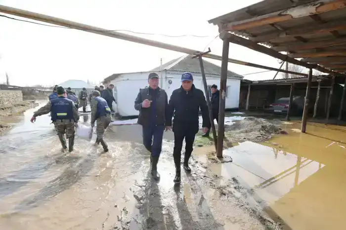 Ербол Карашукеев проверил противопаводковые работы в Таразе (5)