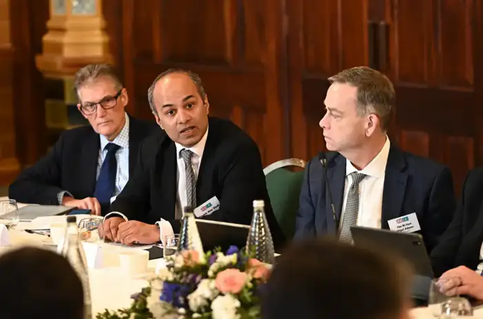 Глава МИД Казахстана провёл встречу с британским бизнес-сообществом (4)