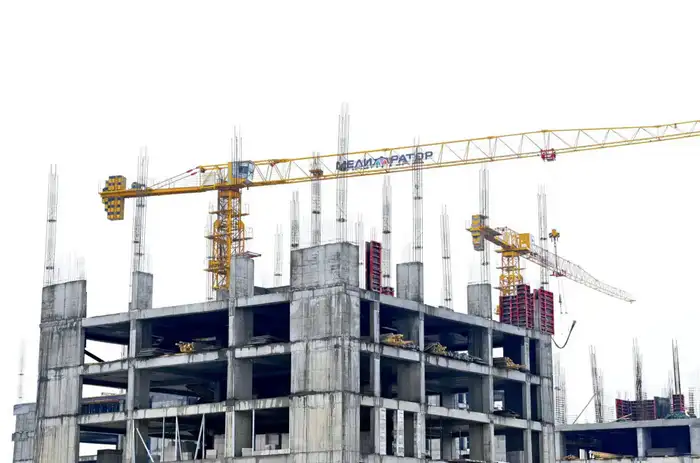 Глава региона ознакомился с ходом строительства жилых домов (7)