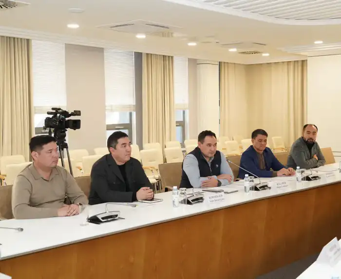 ТУРКЕСТАН: ОБСУЖДЕНЫ ПЛАНЫ И ТЕКУЩИЕ ВОПРОСЫ СТРОИТЕЛЬСТВА ЖЕЛЕЗНОДОРОЖНОЙ ЛИНИИ «ДАРБАЗА - МАКТААРАЛ» (2)