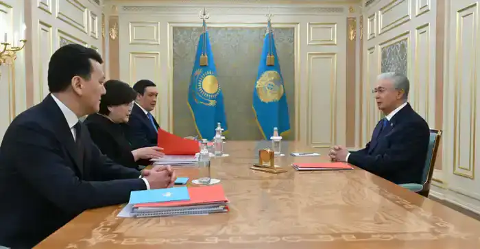 Обсуждение нового проекта Конституции Казахстана: шаг к отражению ценностей общества