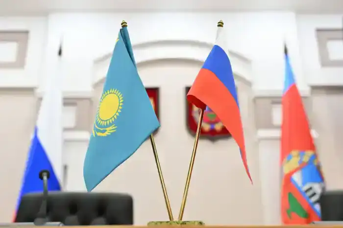 Двустороннее сотрудничество: между ВКО и Алтайским краем подписан протокол договорённостей (5)