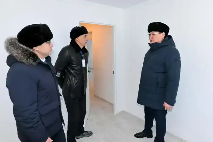 В Абайском районе в селе Карауыл вручили ключи от квартир (9)