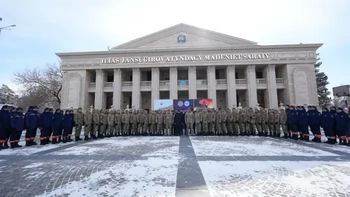 Глава МЧС вручил спасателям Жетісу современную технику (10)