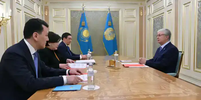 Обсуждение новой Конституции: Президент Токаев инициирует изменения с учетом общественной поддержки