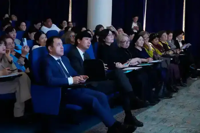 Алматы: Библиотеки на пороге цифровой революции — семинар-тренинг о будущем библиотечного дела Шымкенте