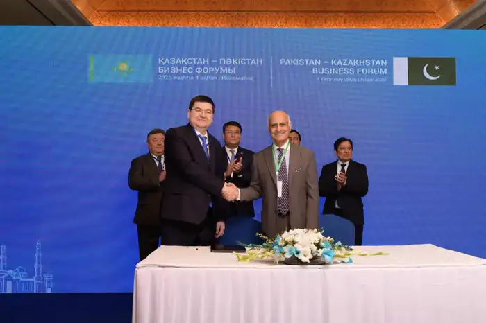 В рамках бизнес-форума «Казахстан – Пакистан» подписано 32 коммерческих документа на сумму около 200 млн долларов США (2)