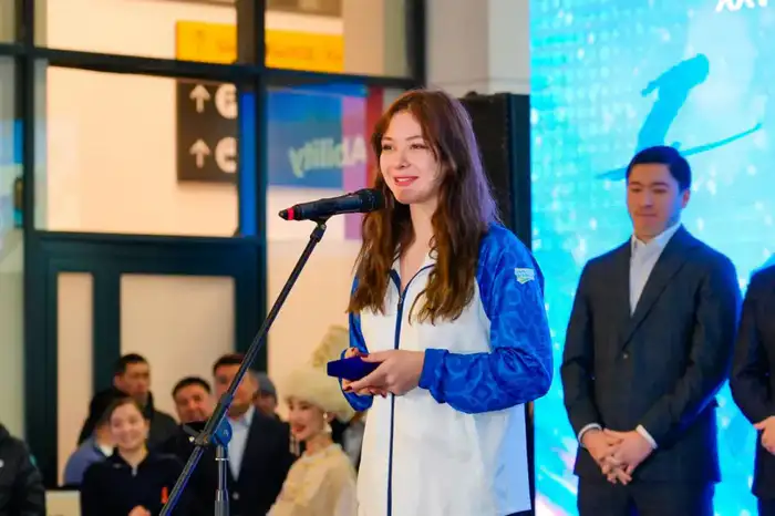 Олимпийского чемпиона Михаила Шайдорова торжественно встретили болельщики в Астане (6)