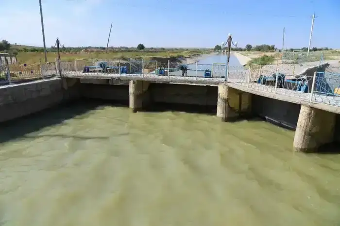 В ТУРКЕСТАНСКОЙ ОБЛАСТИ ВНЕДРЕНЫ НОВЫЕ ТЕХНОЛОГИИ ПО ЭФФЕКТИВНОМУ ИСПОЛЬЗОВАНИЮ ПОЛИВНОЙ ВОДЫ (5)