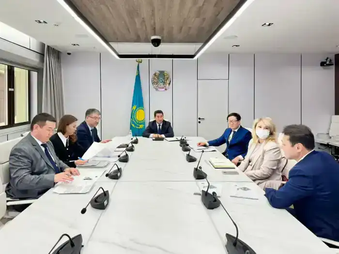 Айдарбек Сапаров провел личный прием граждан (4)