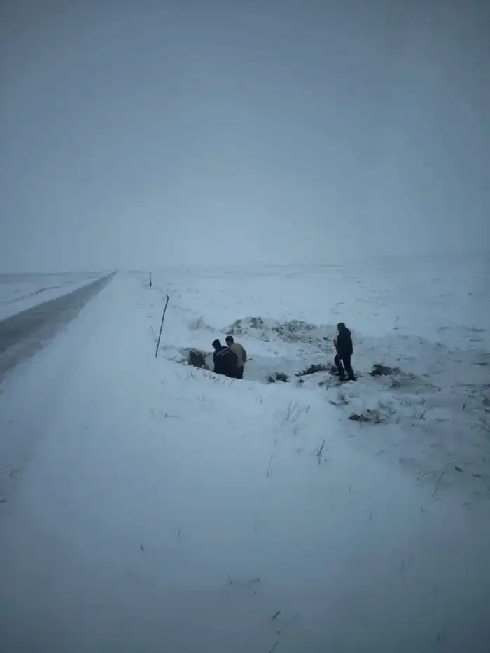 В Курчумском районе начались работы по подготовке к весеннему паводку (6)