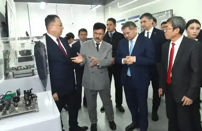 В КазНУ открылся казахстанско-сингапурский центр квантовых технологий (10)