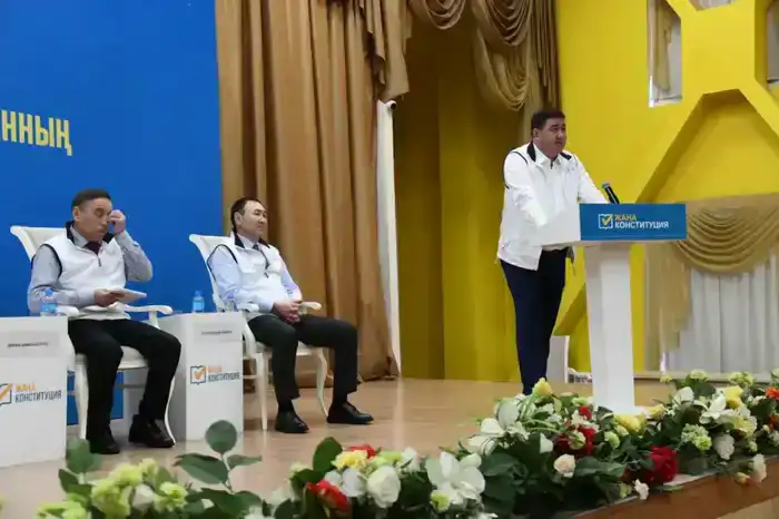 В Астане около 350 преподавателей и общественных активистов обсудили Конституционные реформы (3)