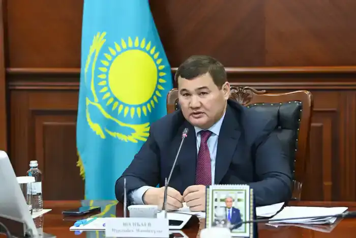 Правительство обсуждает меры по диверсификации экономики и реализации инвестиционных проектов