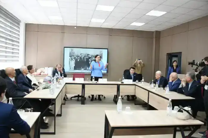 К 90-летию профессора Кенеса Жуманова в КазНУ открыты новые образовательные пространства (3)