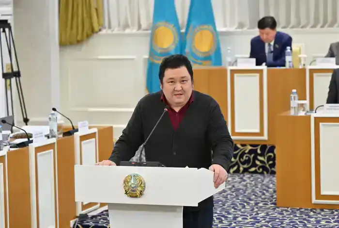 Политолог Марат Шибутов: проект новой Конституции готов к всенародному голосованию в контексте международных стандартов демократии