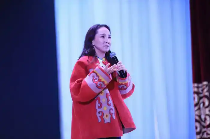 Новая Конституция поддерживает созидательность и инновации (7)