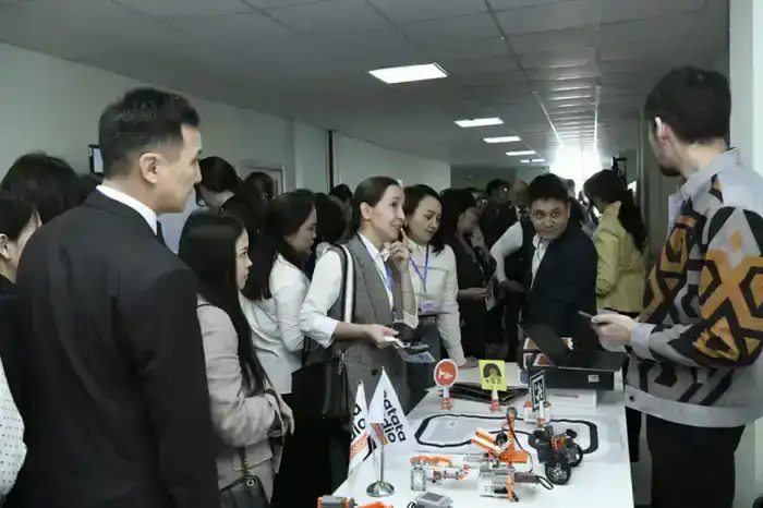 «Искусственный интеллект: навыки, направление, ориентация на будущее»: республиканский семинар прошел в Астане (2)