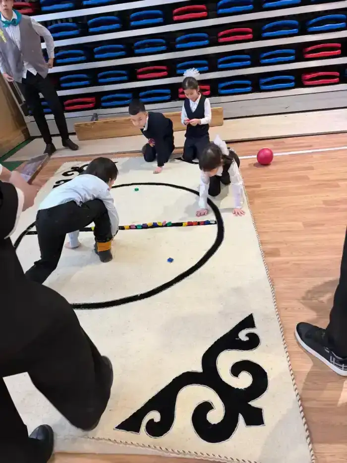 «Светлое будущее без наркотиков»: в Астане прошла выставка рисунков (4)