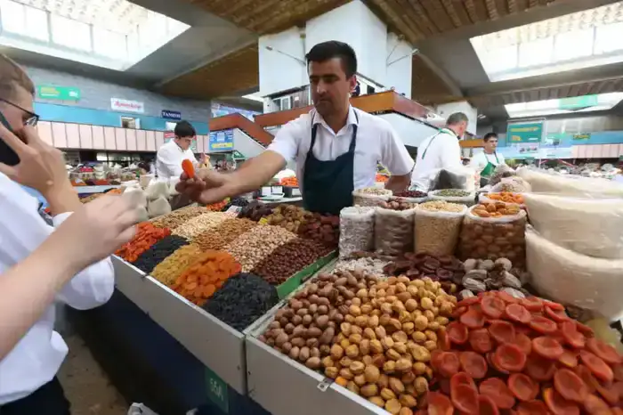 Мониторинг цен и контроль торговой надбавки на социально значимые продовольственные товары в Казахстане