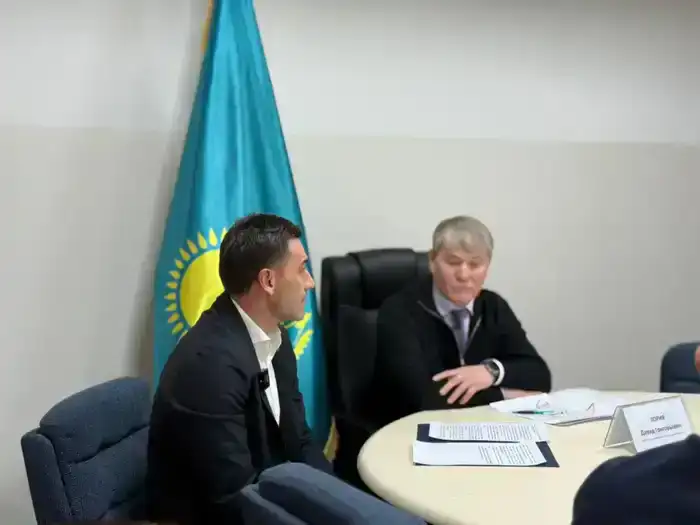 Проект новой Конституции Казахстана обсудили в столичной спортшколе (5)