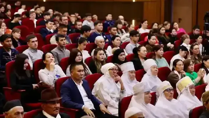 Форум с участием более 500 жителей прошел в Туркестанской области (3)