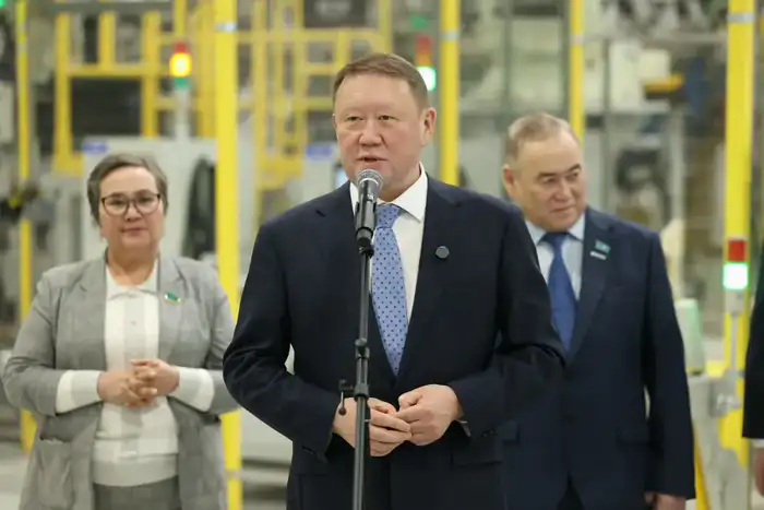 Коллектив завода Kia Qazaqstan поддерживают проект Новой Конституции (2)