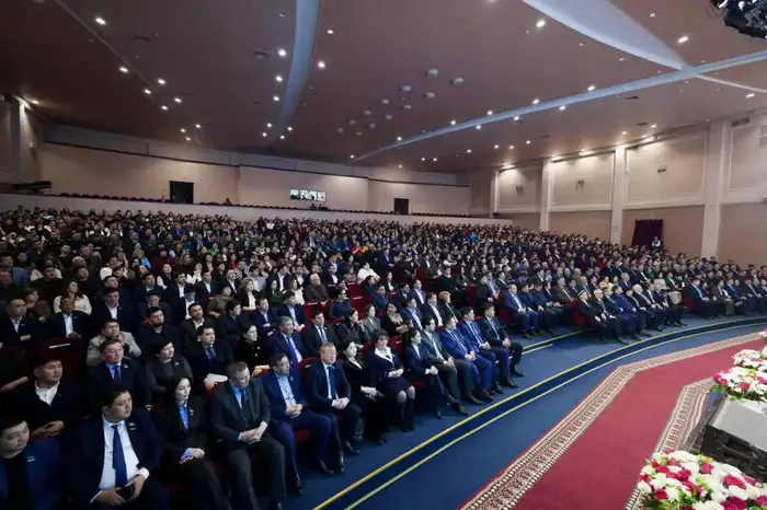 Общественность Актюбинской области поддерживает проект Новой Конституции (3)