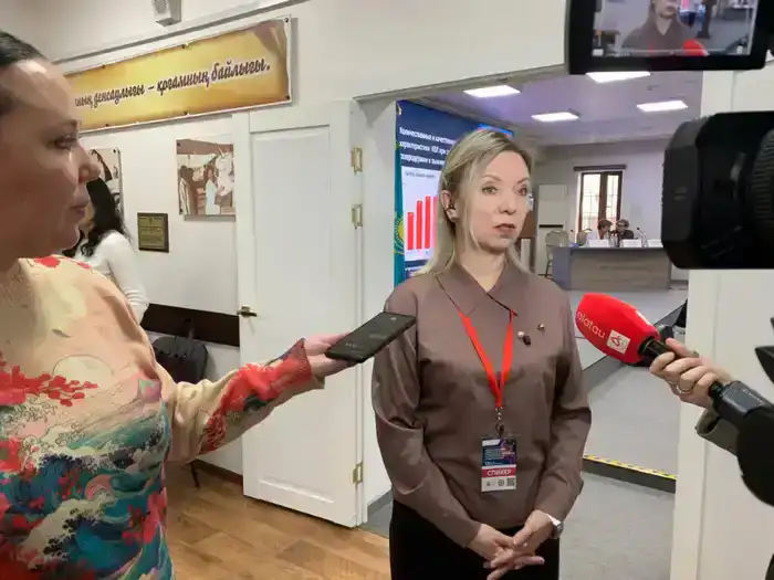 В АЛМАТЫ ЭКСПЕРТЫ ОБСУДИЛИ ВОПРОСЫ ЛЕЧЕНИЯ ПАЦИЕНТОВ С РЕВМАТОЛОГИЧЕСКИМИ ЗАБОЛЕВАНИЯМИ (4)