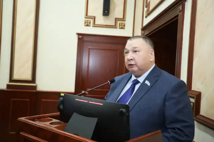 Под председательством акима Мангистауской области состоялась встреча с активом по проекту новой Конституции РК (3)