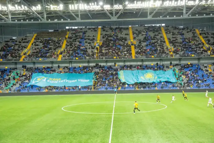 Международное внимание к патриотической акции в поддержку конституционных реформ в Астане во время футбольного матча