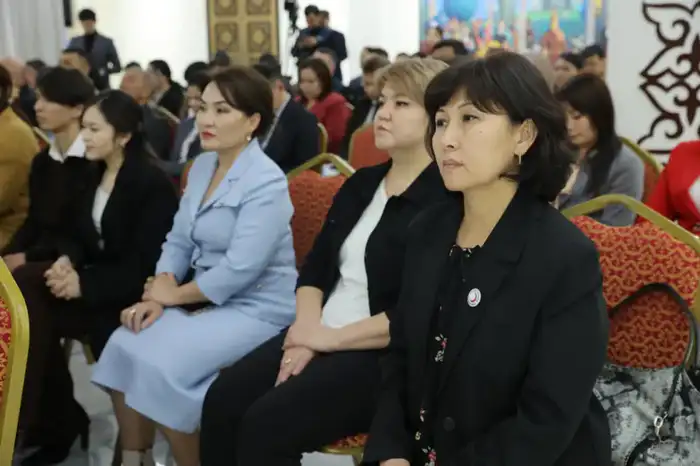 Ербол Карашукеев провел встречу с представителями НПО для обсуждения актуальных вопросов