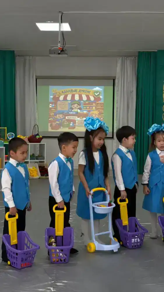 Театрализованное представление в Астане: воспитание нравственных ценностей у детей через игру